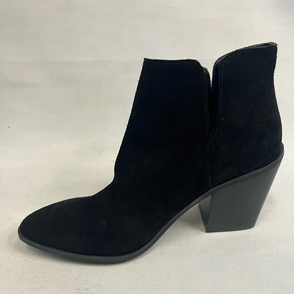 Lisa Vicky Kicky Bootie Women's Size 9.5 Split Ankle Low Heel Boots